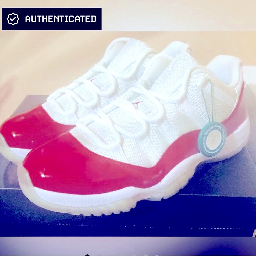 Jordan 11 Low Cherry Retro - Exclusive limited stock